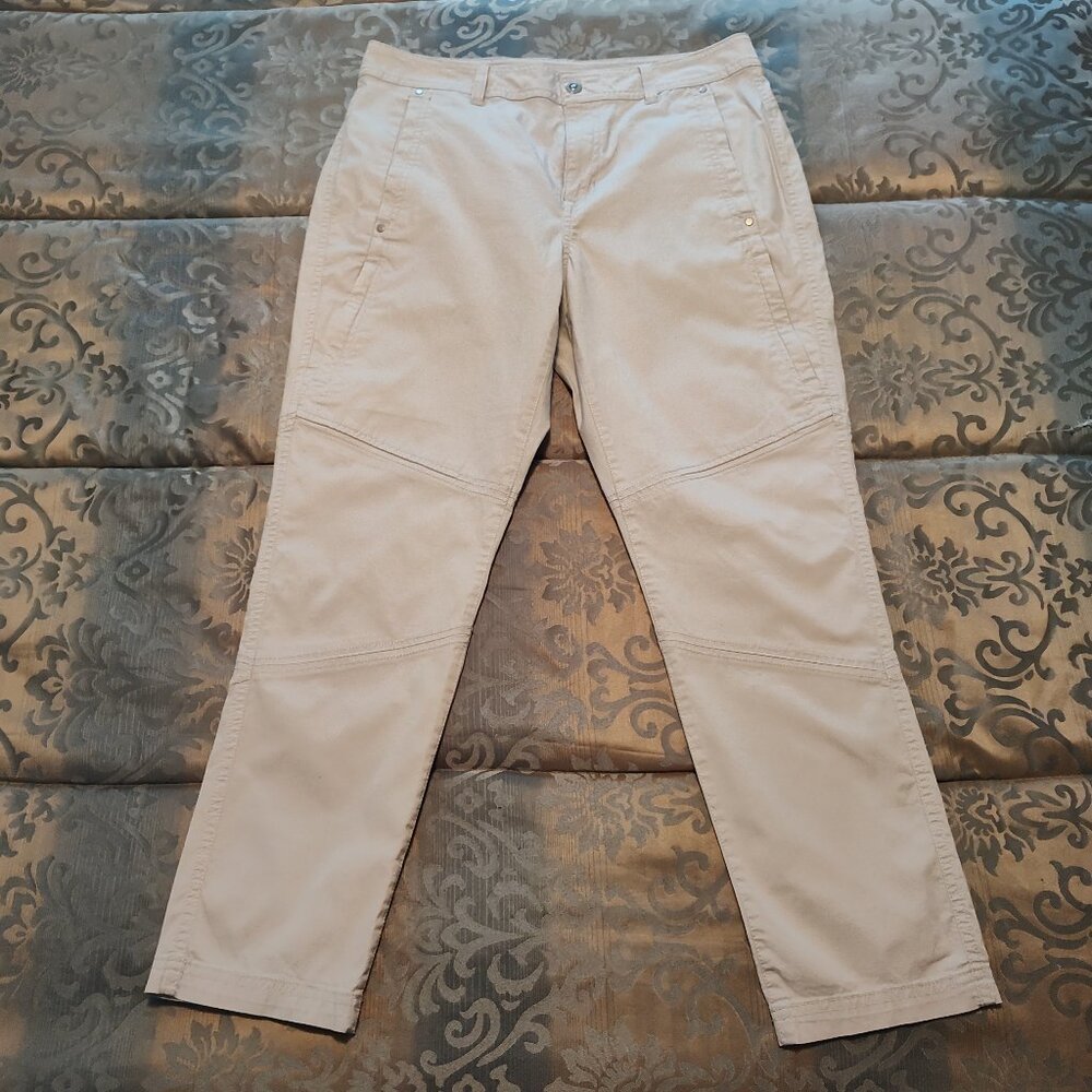 Eddie Bauer light gray cargo pants, excellent used condition, size 10